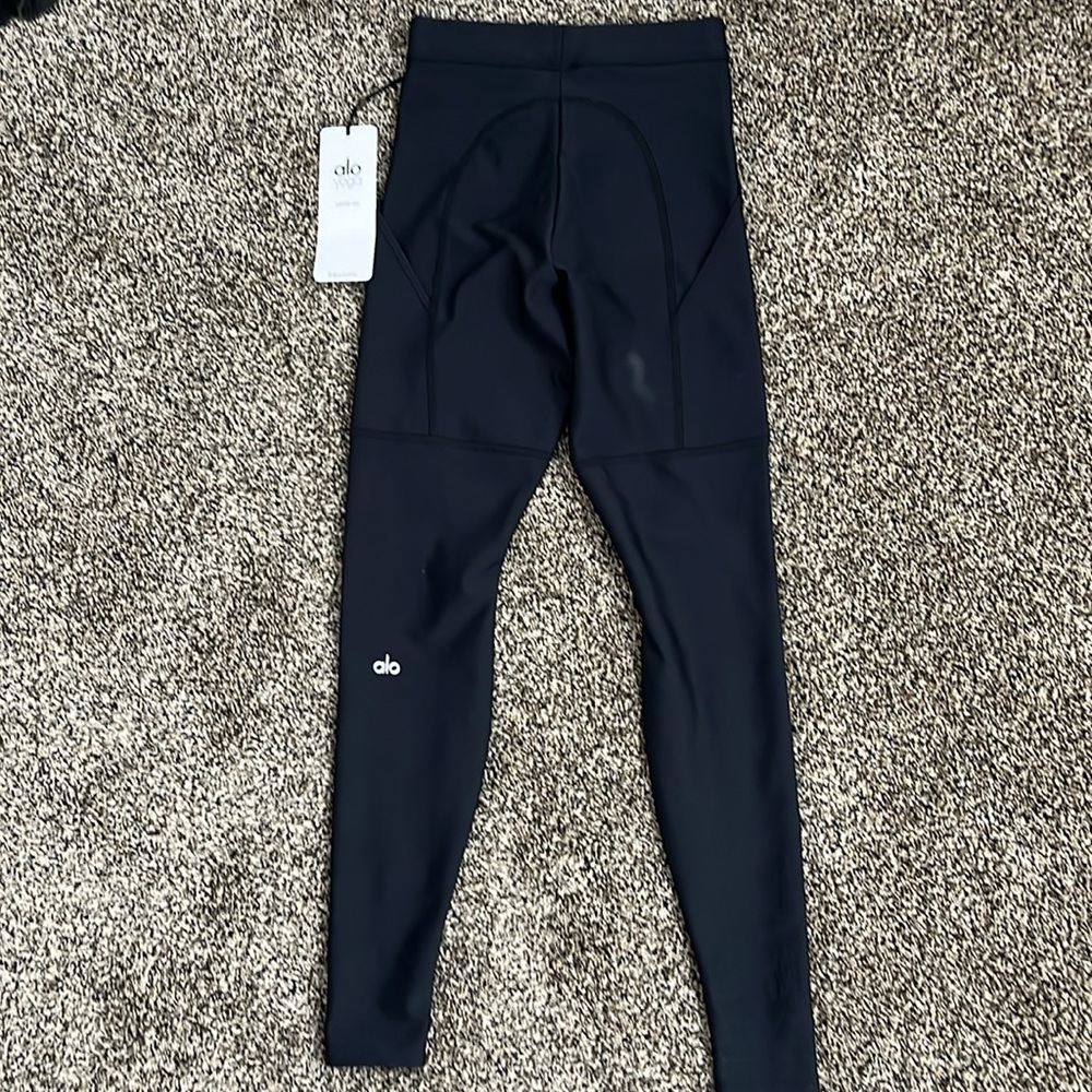 Alo Yoga Black High Waist Utility Legging, NWT - Picture 9 of 10
